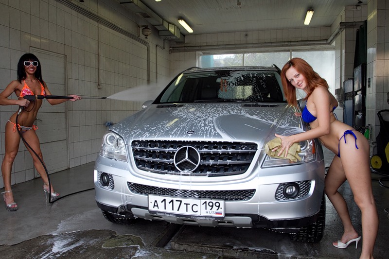 Мойка Автомобиля С Голыми Девушками В России