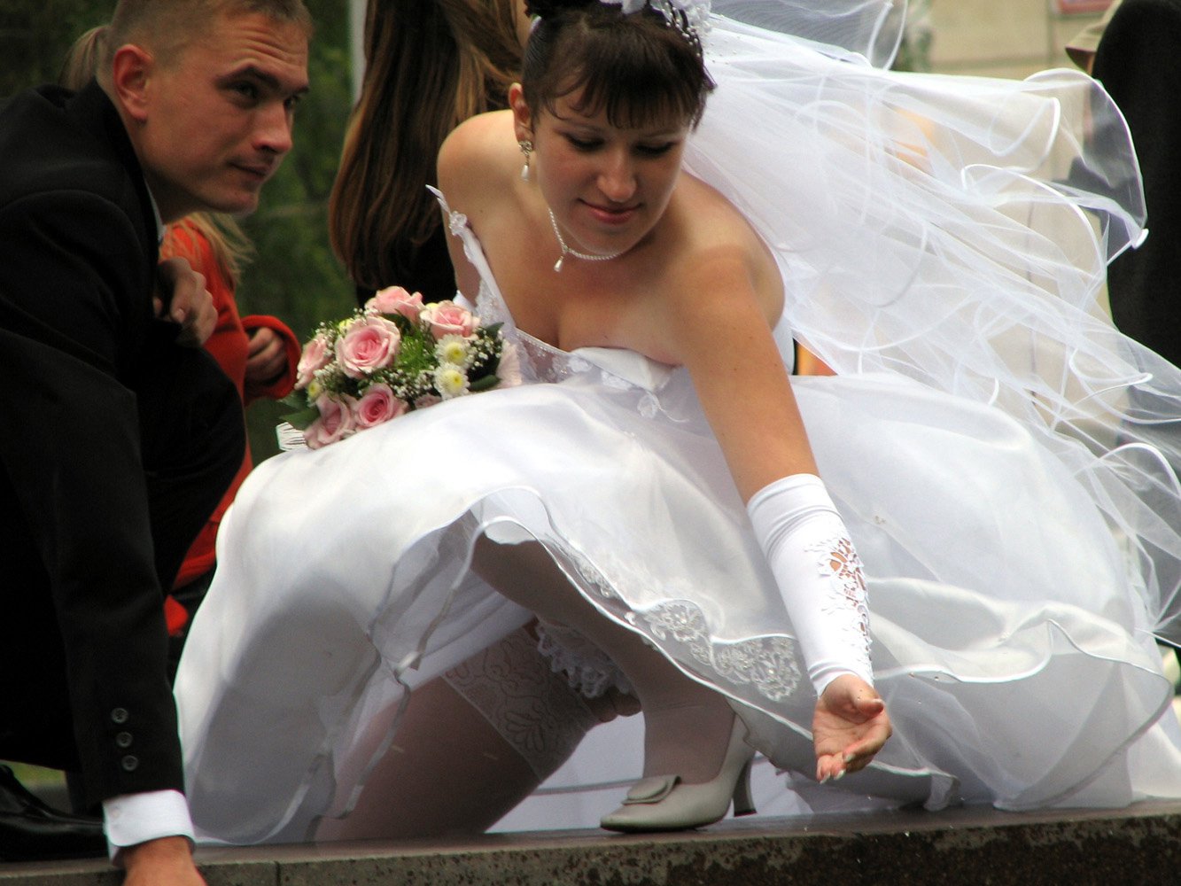 Невесту Оттрахали На Свадьбе