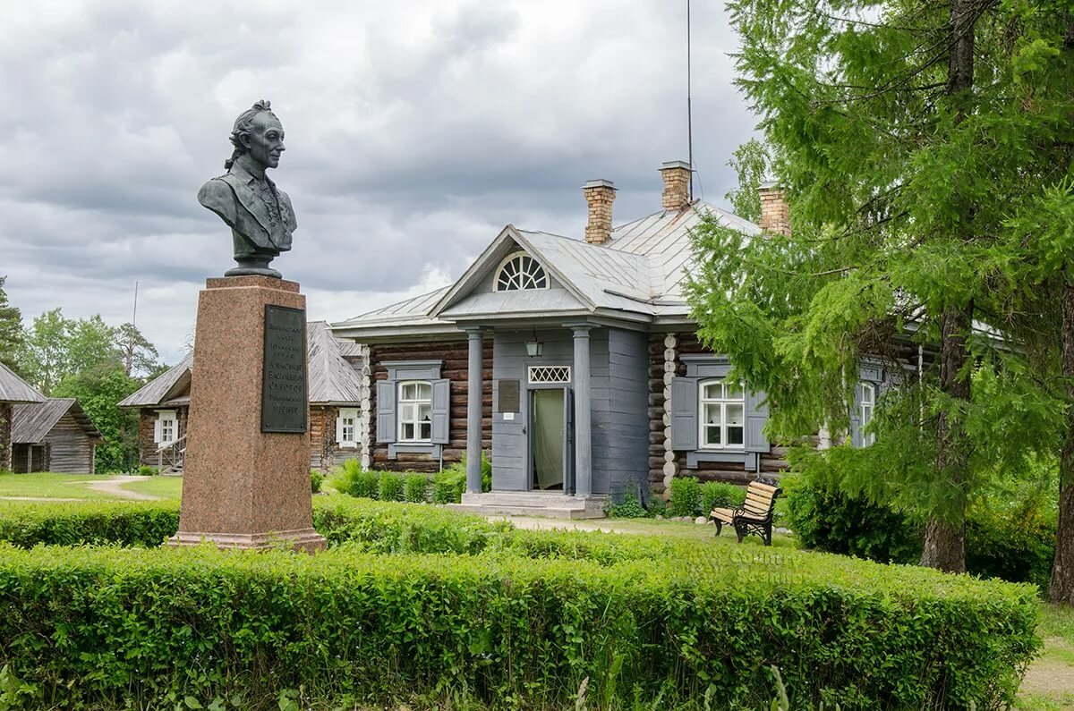 Памятник Суворову В Селе Кончанское Открыт В