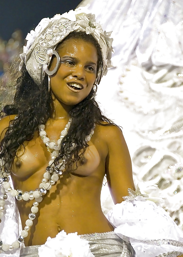 Голые Девушки Карнавала В Рио